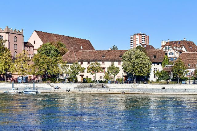 Vue extérieure du musée Kleines Klingental, côté Rhin