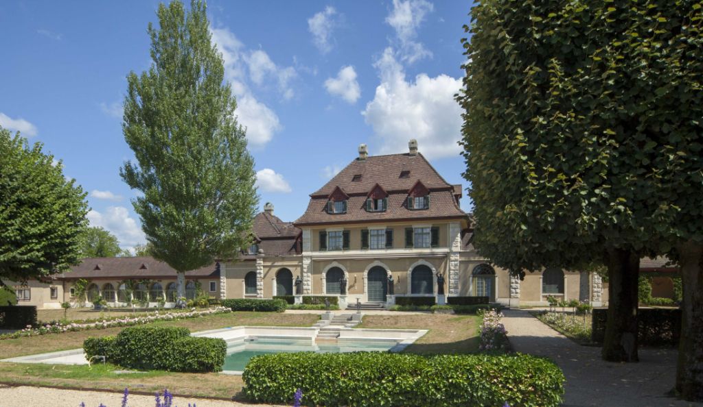 The villa of René Clavel, lover of antiquities