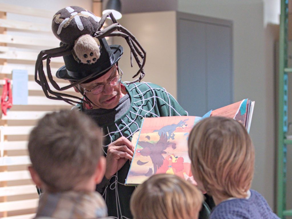 Theatre tour "Fix it!"